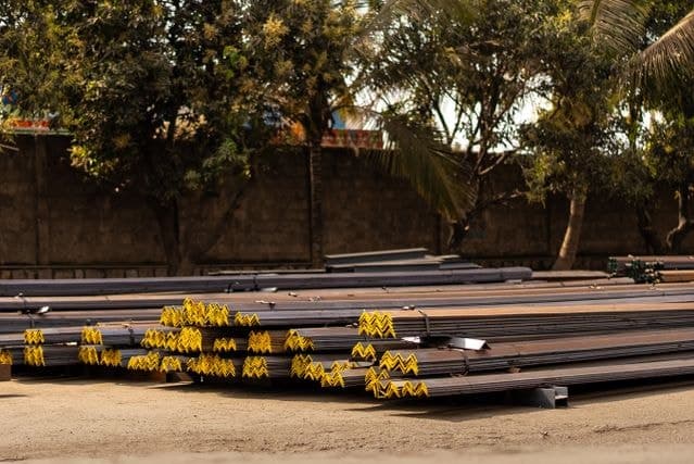 MS Angle bundles in yard with palm trees